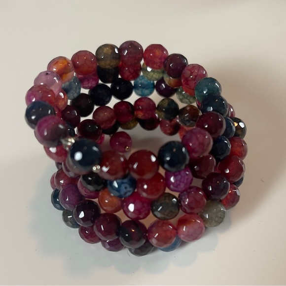 SAVVY CIE MULTICOLORED AGATE COIL WRAP BRACELET - Picture 3 of 4